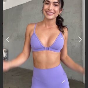 TLF sports bra front clasp size SM